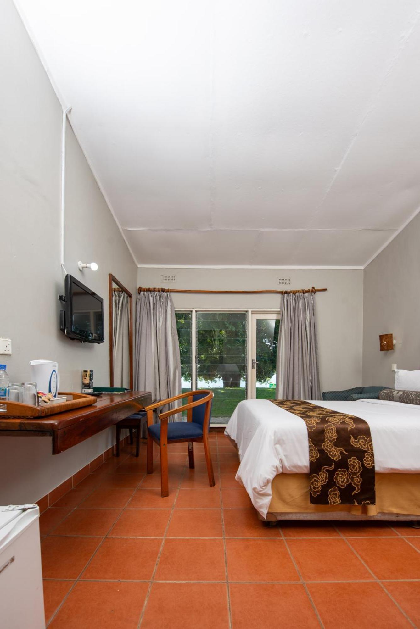 Sunbird Chintheche Hotel Nkhata Bay Exterior photo